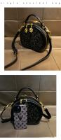 Bolso pequeño redondo de piedra de flor de lluvia de textura de lujo ligero de la marca Hong Kong para mujeres2025Nueva Bolsa Bandolera de Un Solo Hombro Texturizada Versátil y Moderna - details 14