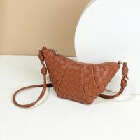 Bolso de Croissant tejido de alta gama hecho a mano para mujer, diseño Original de nicho, cruzado de un solo hombro, cuadrado pequeño, nuevo - details 3