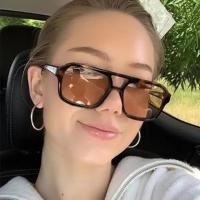 Gafas de sol cuadradas con montura grande para hombres y mujeres, montura ligera, gafas de sol negras y amarillas con protección UV - details 3