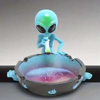 Decoración Retro Vintage Alien Cenicero de Mesa de Resina Hiphop Adorno de Bar para el Hogar y Oficina Accesorios de Fumado de Mano Crafts - details 3