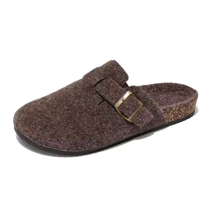 Nuevos zuecos de fieltro de alta calidad para mujer, zapatillas antideslizantes con hebilla a la moda para exteriores, talla grande 47, sandalias de marca de bajo precio - 1