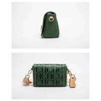 CH Fashion Design 2024 Nuevo modelo de cabeza impresa en color sólido Accesorios de metal Hebilla Bolso de hombro para mujer Marca Mochila de lujo de alta gama - details 8