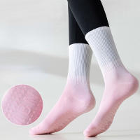Calcetines de algodón de media pantorrilla, medias transpirables de Color degradado para Yoga, Pilates, profesionales, antideslizantes, gimnasio, baile, Fitness, deportes, novedad - details 0