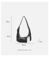 Bolso de bola de masa hervida de gran capacidad Retro negro para mujer, nuevo bolso bandolera de locomotora dulce y genial para Spice Girl, bolso versátil para las axilas - details 5