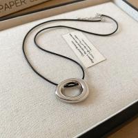 Collar con colgante geométrico en forma de U grande Punk para mujer y hombre, cadena larga ajustable de cuero con forma de herradura para suéter, collares, joyería - details 23