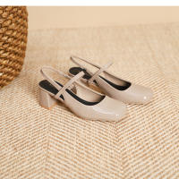 Zapatos de tacón cuadrado con tiras y charol con punta cuadrada - details 34