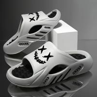 OURANNI Zapatillas deportivas ligeras con estampado de dibujos animados para hombre, para interior/exterior, para ducha, vacaciones en la playa, modernas y versátiles para uso diario informal de parejas, estructura duradera de EVA, diseño unisex - details 10