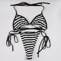Conjunto de dos piezas de bikini a rayas sexy estilo vacacional americano Lianlianbuwang, top halter y shorts para chica atractiva - details 40