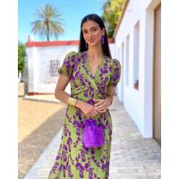 Vestido plisado de manga corta con cuello en V - details 7