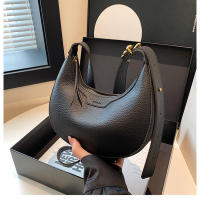 g para mujer nuevo bolso versátil de hombro para axila informal de moda en forma de media luna - details 14