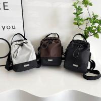 Bolso de hombro con cordón de nailon, bolso cruzado ligero de estilo coreano para mujer, bolso de cubo de gran capacidad con correa ajustable - details 5