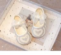 Zapatos con diamantes de imitación para niñas, pajarita de encaje con perlas y corazón grande, vestido plano de princesa a la moda para fiesta de boda, elegante - details 6