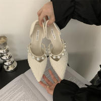 Nuevo bolso trasero y zapatos individuales con perlas de moda. - details 1