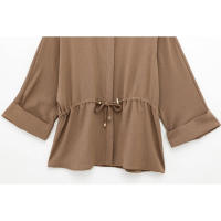 Conjunto de camisa de manga larga con cuello drapeado y pantalones de cintura alta para mujer - details 14