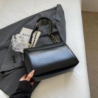 Bolso de mano de gran capacidad para mujer - Bolso de hombro minimalista de poliéster negro con cierre de cierre en tono dorado, acabado duradero con bordes de aceite y diseño elegante para desplazamientos, trabajo, viajes, bolso de trabajo |   Bolso con - details 4