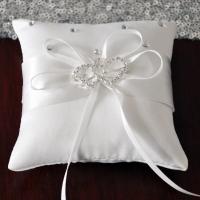 Almohada romántica para anillo de boda, almohada europea con diamantes de imitación brillantes, doble corazón, portador de anillo, cojín cuadrado con lazo - details 2