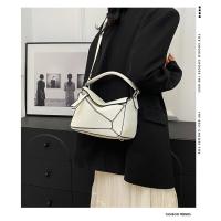 Bolso de mano con patrón de lichi, bandolera de hombro, gran capacidad, geométrico, rompecabezas francés, nuevo - details 0