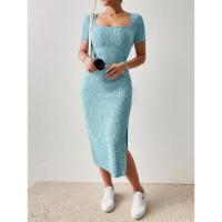 Vestido de punto versátil de verano con cuello cuadrado, largo medio, falda ajustada a la cadera, corto para la noche con abertura. - details 6