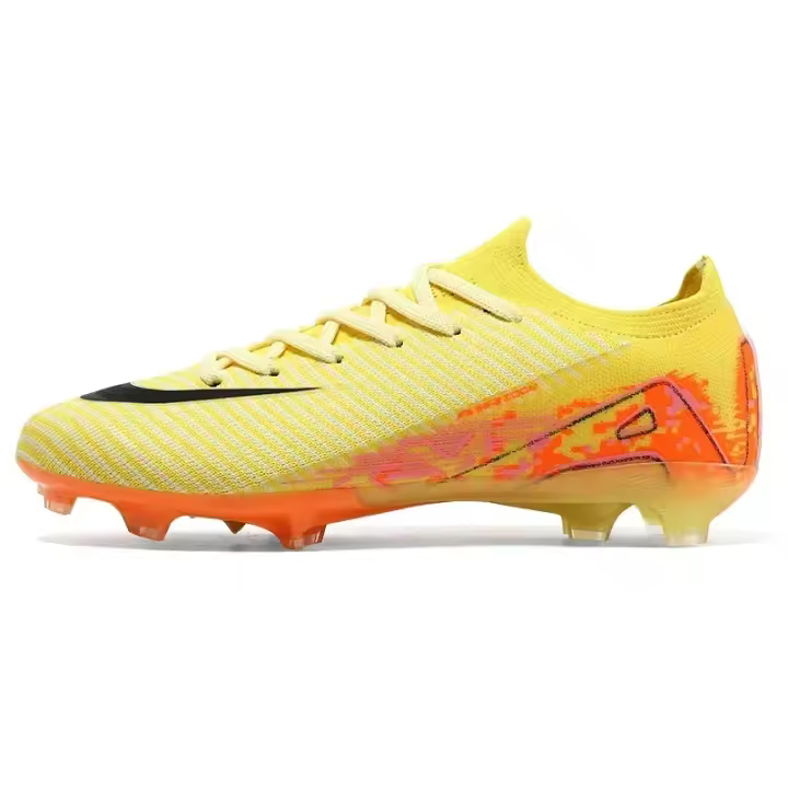 Zapatos de Fútbol Ultraligeros con Puntas Cómodos y Resistentes para el Campo Deportes y Ropa - 1