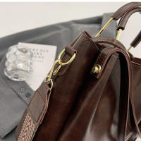 Bolso de hombro de cuero PU de gran capacidad para mujer, bolsos de mano de diseñador, tendencia de moda, invierno, 2023 - details 9