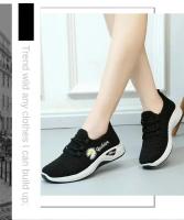 Zapatos Deportivos Casuales para Mujer Estilo Otoño Nuevo Zapatos de Tela de Pekín Antiguo Tejidos a la Moda Zapatos de Caminar con Margaritas - details 2