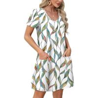 Vestido casual con bolsillo y manga corta estampada con escote en V - details 9