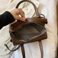 Bolso de Hombro Conversible Rico Marrón Bolso de Mano Elegante con Cierre de Cremallera, Correa Ajustable, Espacio Grande, Textura Suave Ideal para Trabajo, Eventos Casuales y Formales, Versátil Carryall - details 2