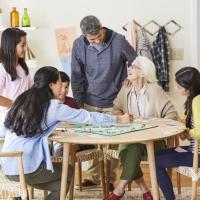 Monopoly-Juego de Mesa clásico para la Familia, 2 a 6 Jugadores, para niños, de 8 años - details 4