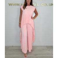 Conjunto de dos piezas de ropa de mujer: top largo irregular de manga corta plisada y pantalones de pierna ancha - details 10