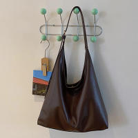 Bolso de mano de hombro Retro para mujer, bolso de hombro versátil, bolso cruzado de viaje, bolso de libro de estudiante de gran capacidad, moda - details 4