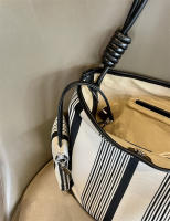 Bolso de Mujer de Lona a Rayas Bolso de Hombro Grande Capacidad Bolso Informal para las Axilas - details 4