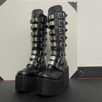 Cuñas góticas de moda para mujer, zapatos con hebilla de talla grande 43, botas de moto con plataforma gruesa rosa brillante, 2021 - details 2
