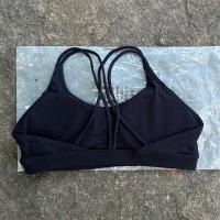Sujetador deportivo con tirantes cruzados para mujer, pantalones cortos de entrenamiento de gimnasia, chaleco de yoga, corsé ajustado de alto impacto, acolchado suave reforzado para correr - details 9