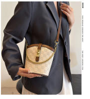 Bolso cruzado cuadrado pequeño y versátil, bolsa Premium de un solo hombro con cadena, novedad de 2024 - details 1