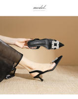 Elegantes sandalias de tacón alto con punta de diamante - details 8