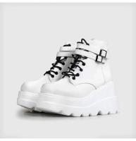 Botas Martin de gran tamaño para mujer, botines de suela gruesa de estilo gótico Punk colorido europeo y americano, zapatos de moda - details 3