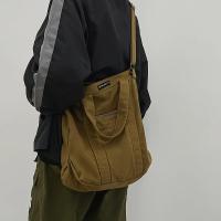 Bolso bandolera de estilo japonés retro para hombre - Bolso de hombro versátil e informal para viajeros en color sólido - details 7