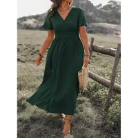 Vestido largo de verano 2024 de color sólido con cuello en V, manga acampanada, cintura elástica, adelgazante y con abertura. - details 26