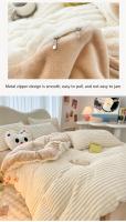 Juegos de cama a rayas de terciopelo de leche, ropa de cama gruesa, funda de edredón, Sábana, funda de almohada, decoración de dormitorio, cálido, invierno, cuatro piezas - details 9