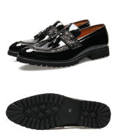 Nuevos zapatos de cuero puntiagudos tendencia de los hombres lentejuelas mocasines con flecos británicos - details 15