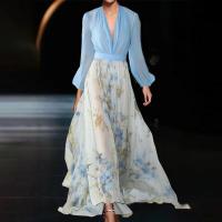 2025 Nueva ropa de mujer, vestido largo estampado con cuello con cuentas, azul - details 2