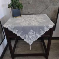 Mantel fino con borlas bordadas cuadradas europeas de 85cm, manteles pequeños para salas de estar, balcones, bodas y Navidad - details 5