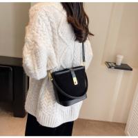 Bolso de Mujer de Gran Capacidad Bolso Cuadrado Mate, Sentido de Alta Gama, Bolso Portátil para las Axilas - details 42