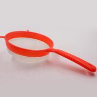 Tamiz de comida con diseño de agujero colgante, colador de cuchara de malla ligera caliente, filtro duradero rojo y verde para el hogar y la cocina - details 4