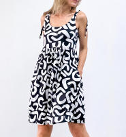 Vestido Victoria Moreno de punto de seda, estampado blanco y negro, tirantes con S - details 0