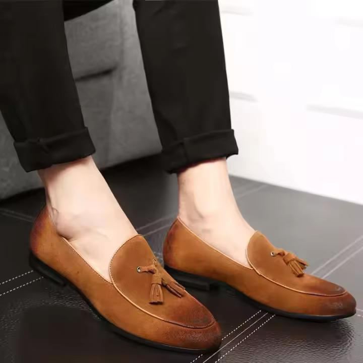 2021 China Compras en línea Moda Regular Negocios Zapatos formales de cuero de lujo para hombres - 1