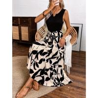 Vestido acampanado hasta la rodilla para mujer, estilo playero informal exótico con estampado floral, cuello redondo y cintura alta. - details 5