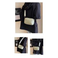 Personalizado nuevo bolso de las mujeres correa de hombro ancha de las mujeres de moda y simple viajero casual hombro bolsa de mensajero pequeña bolsa cuadrada - details 12