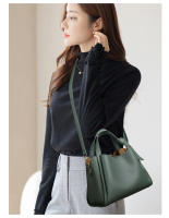 Bolso de cuero suave para mujer, bolso tipo cesta de verduras para mujer, bolso de hombro de alta gama, bandolera, versátil, tipo cubo. - details 14