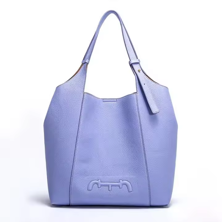 CH Cartera de viajero de gran capacidad Bolso de mujer 2024 Nueva moda Material de PU simple Estilo clásico Bolso de mano para mujer Mochila de lujo de alta gama - 1